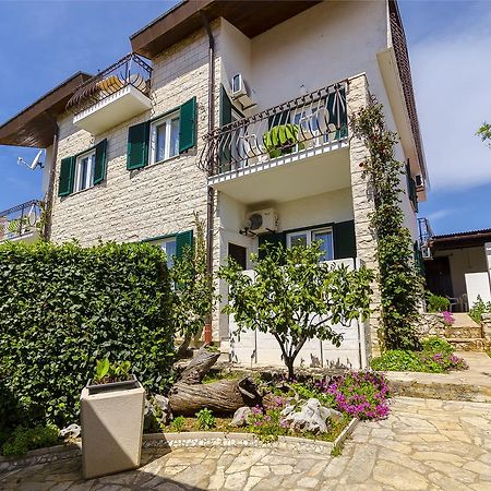 Apartments Mate Трогир Екстериор снимка