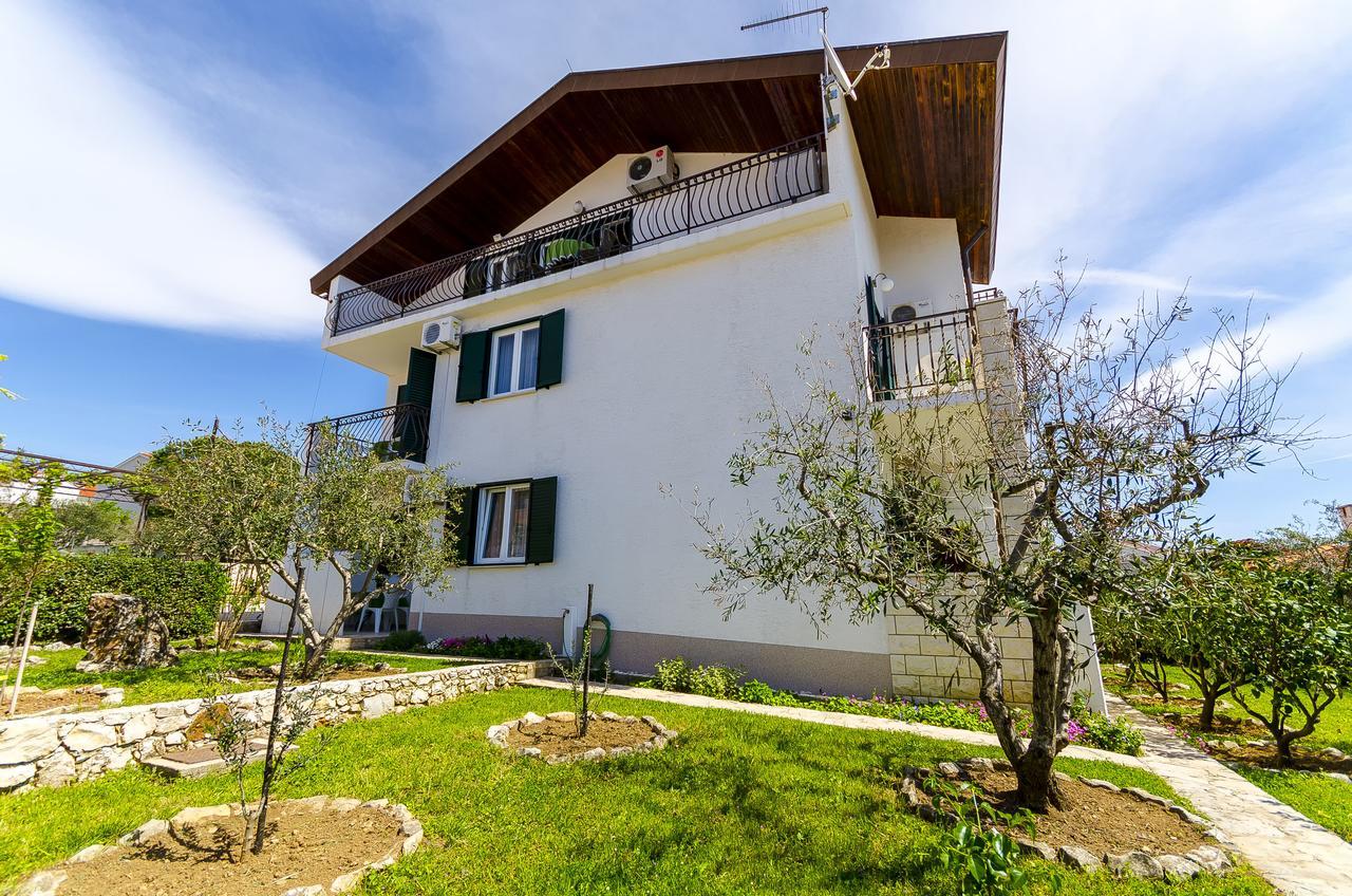 Apartments Mate Трогир Екстериор снимка