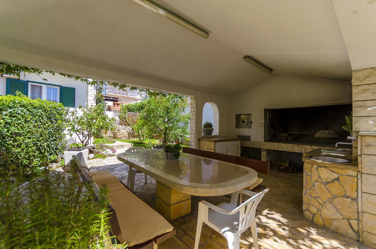 Apartments Mate Трогир Екстериор снимка