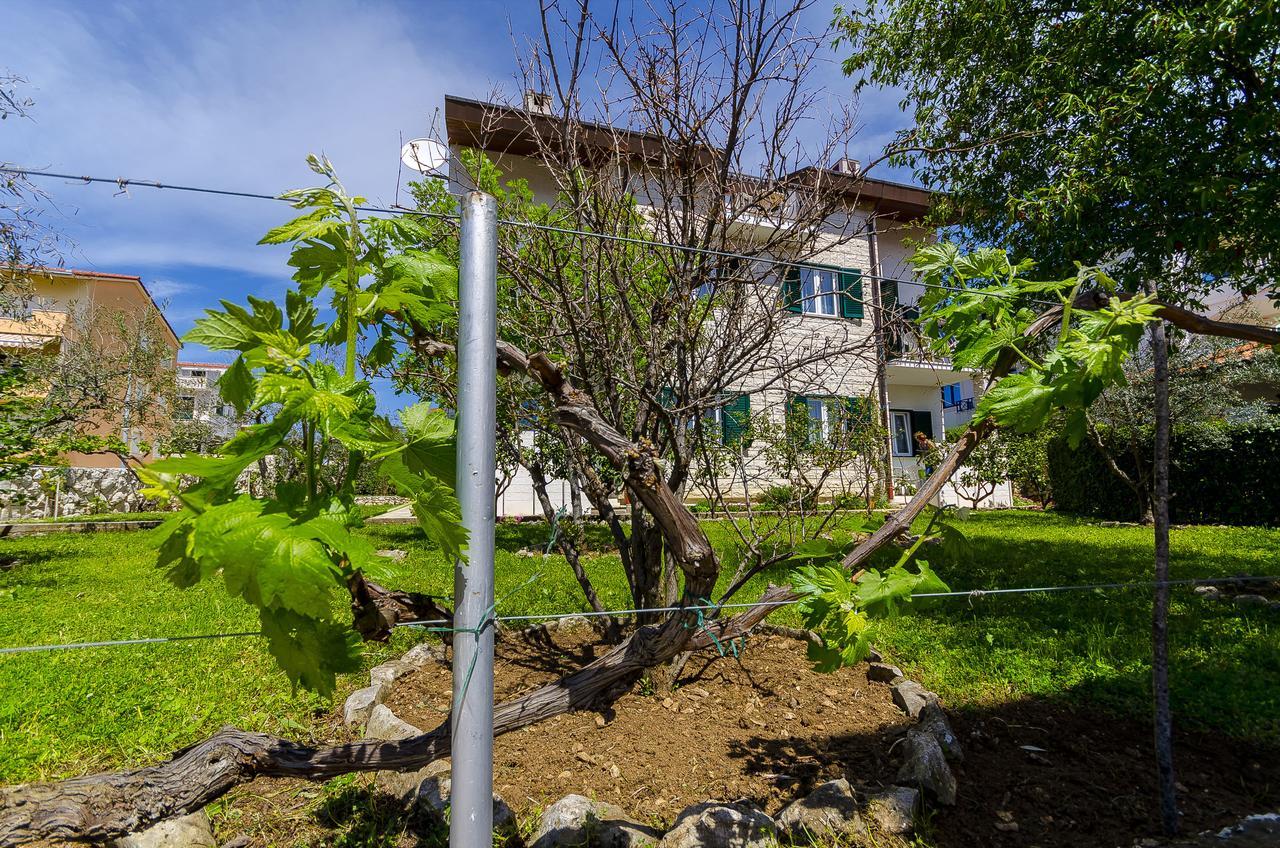 Apartments Mate Трогир Екстериор снимка