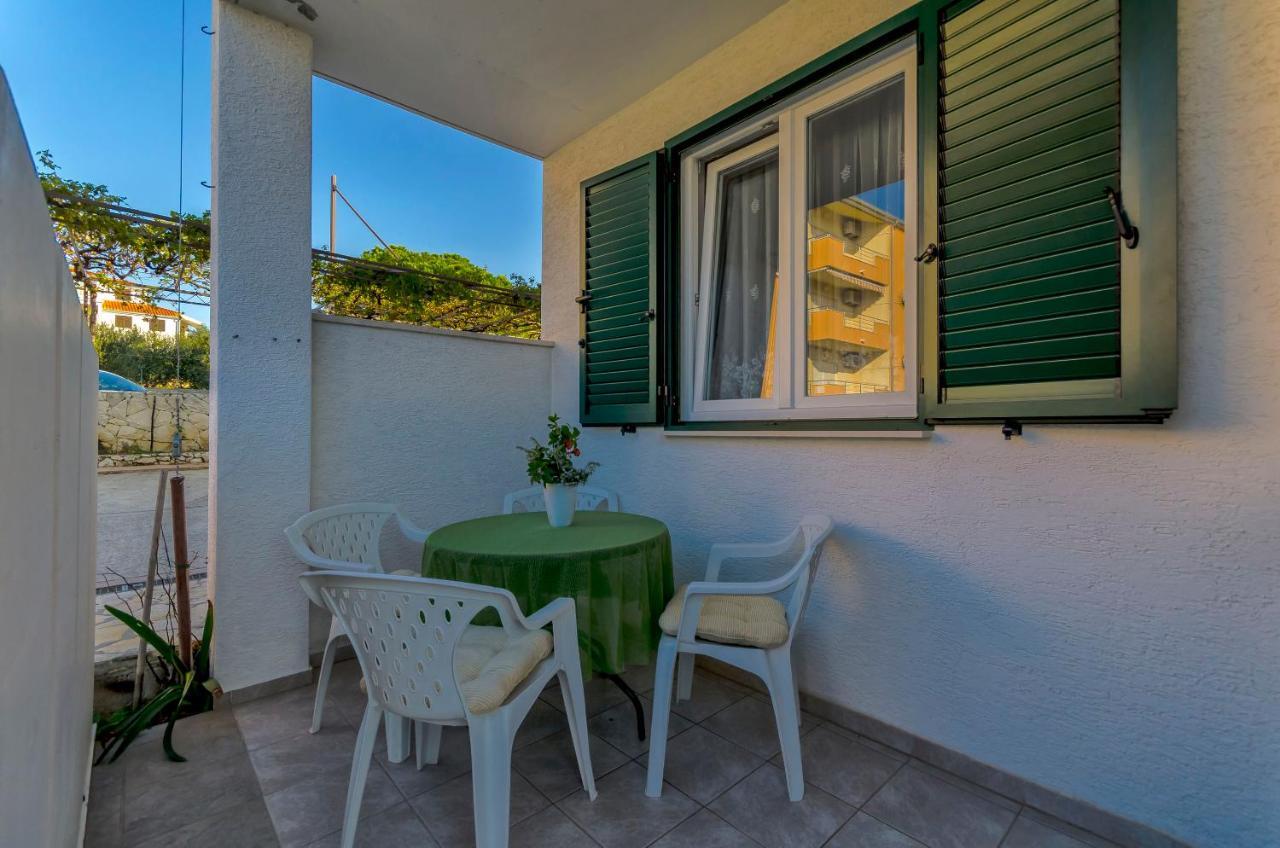 Apartments Mate Трогир Екстериор снимка