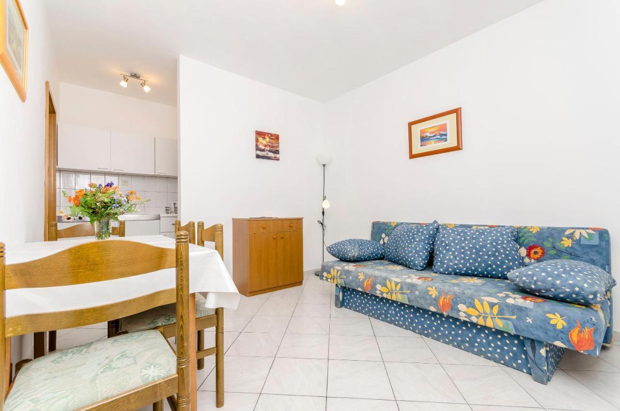 Apartments Mate Трогир Екстериор снимка