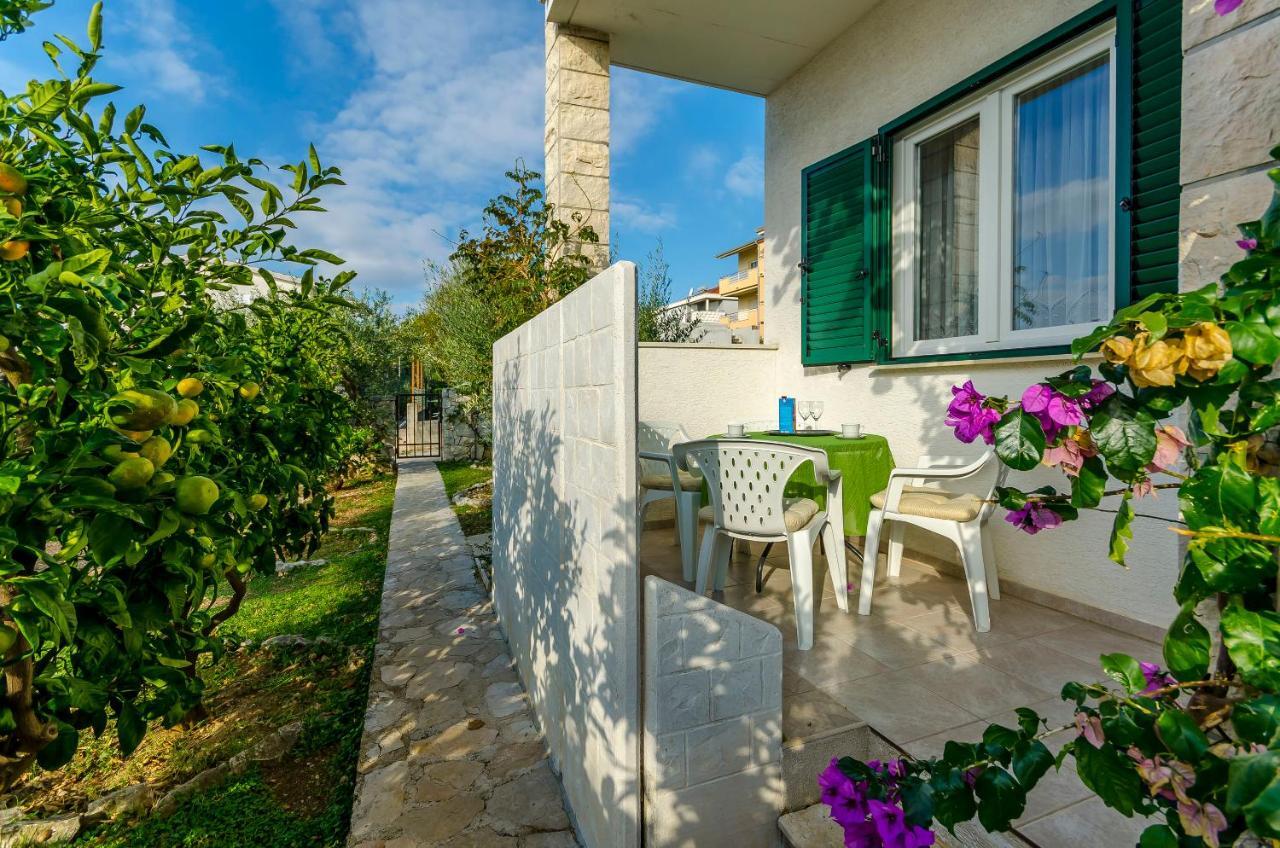 Apartments Mate Трогир Екстериор снимка